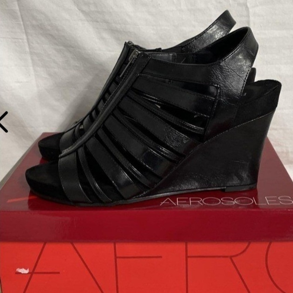 Aerosoles Women Black Leather Gladiator Wedge Sandals Front Zip Strappy Size 10